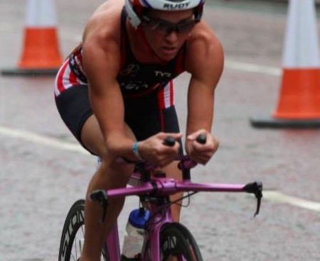 Shannon Grady racing in a triathlon